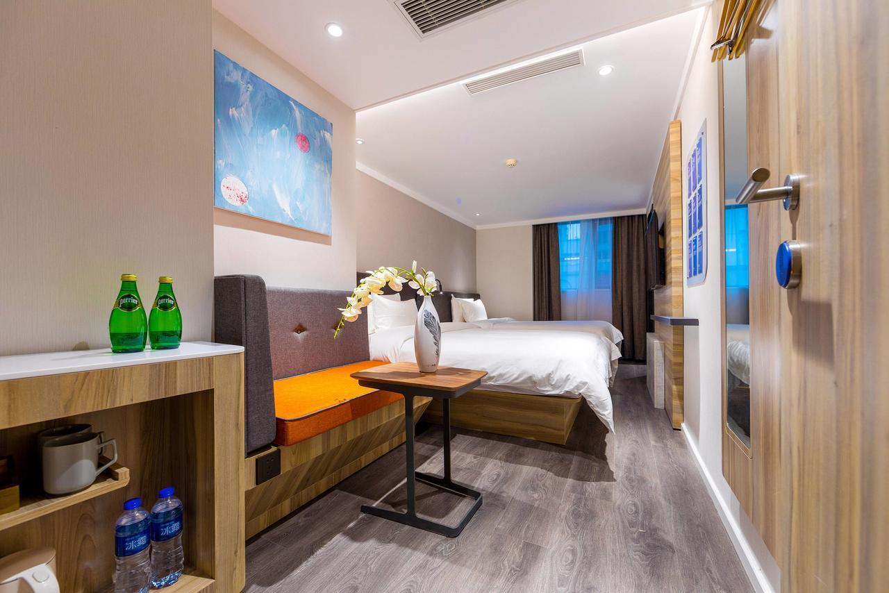 Hanting Premium Hotel Shanghai Dapu Bridge Riyueguang Shopping Mall Exterior photo